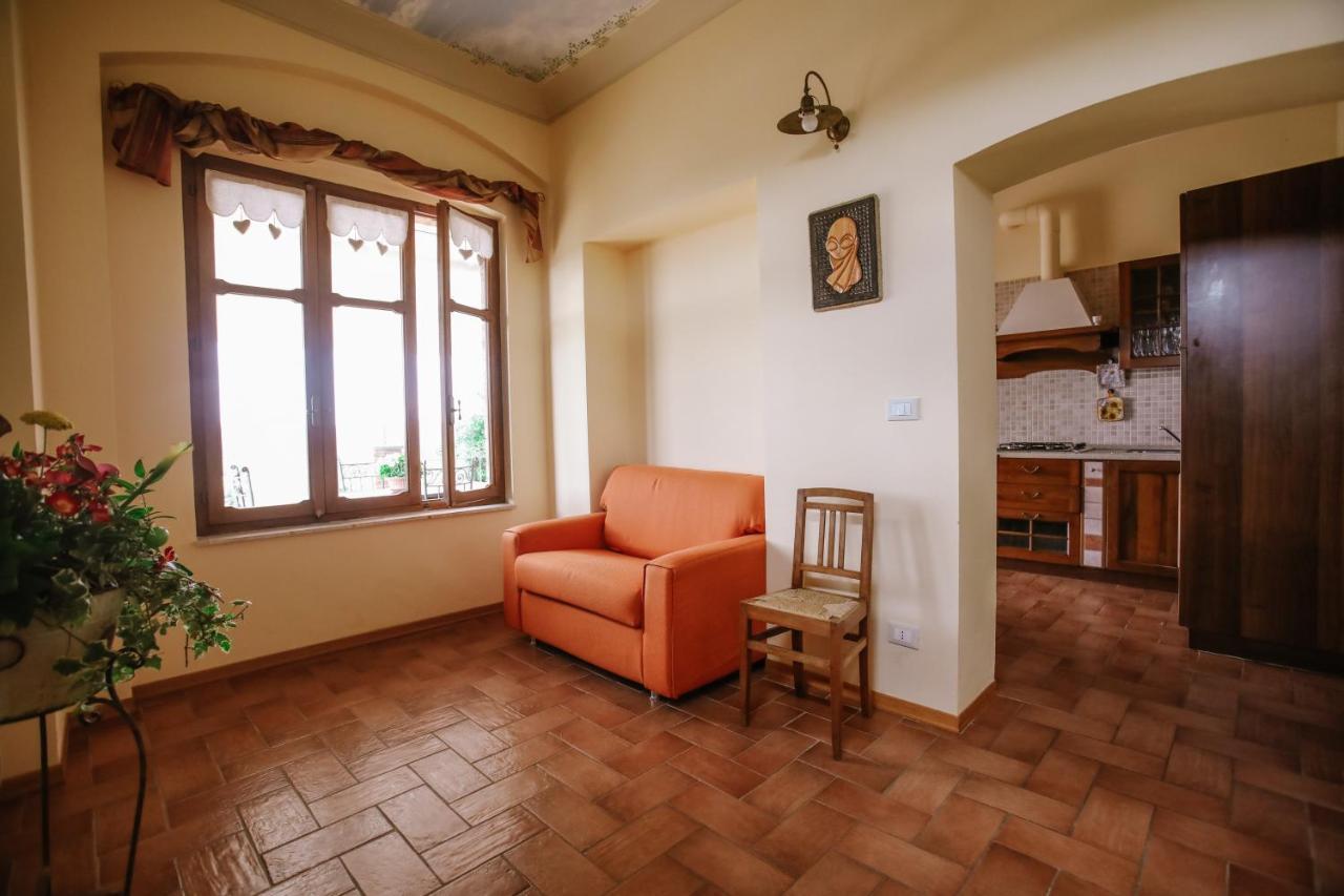 Il Pozzo Fiorito Daire Cossombrato Dış mekan fotoğraf