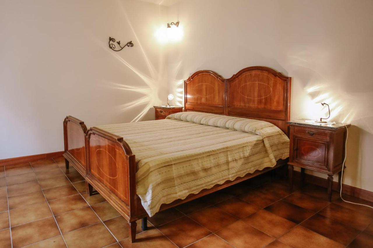 Il Pozzo Fiorito Daire Cossombrato Dış mekan fotoğraf
